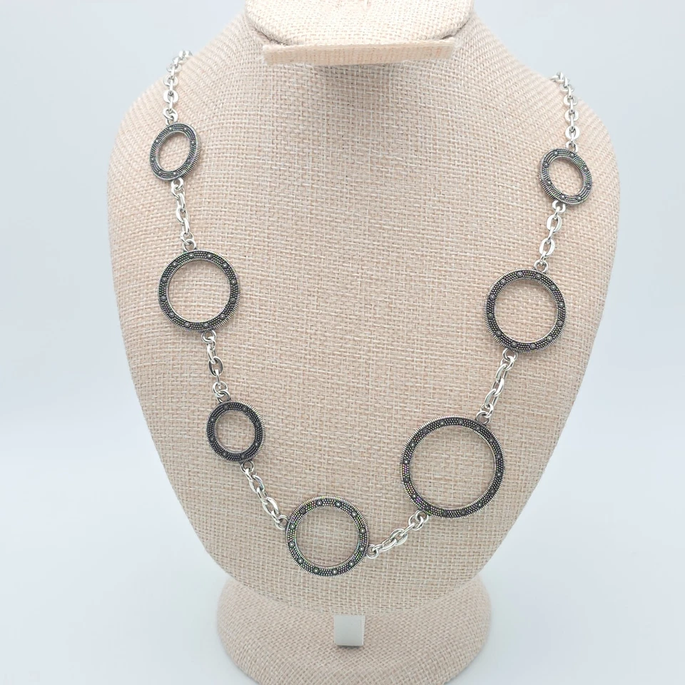 ¡Raro! Conjunto de collar y pendientes Brighton anillos acero gris y negro ¡ENVÍO GRATUITO DE $!! Foto 2 de 4