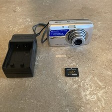 Olympus Stylus 600 6MP All Weather 3x Zoom Digital Camera SD/New Battery/Charger