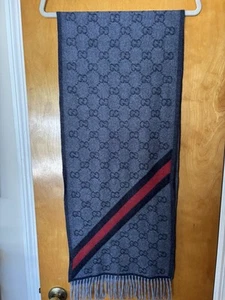 Foulard Gucci unisexe bleu/rouge excellent état t pi 37x190