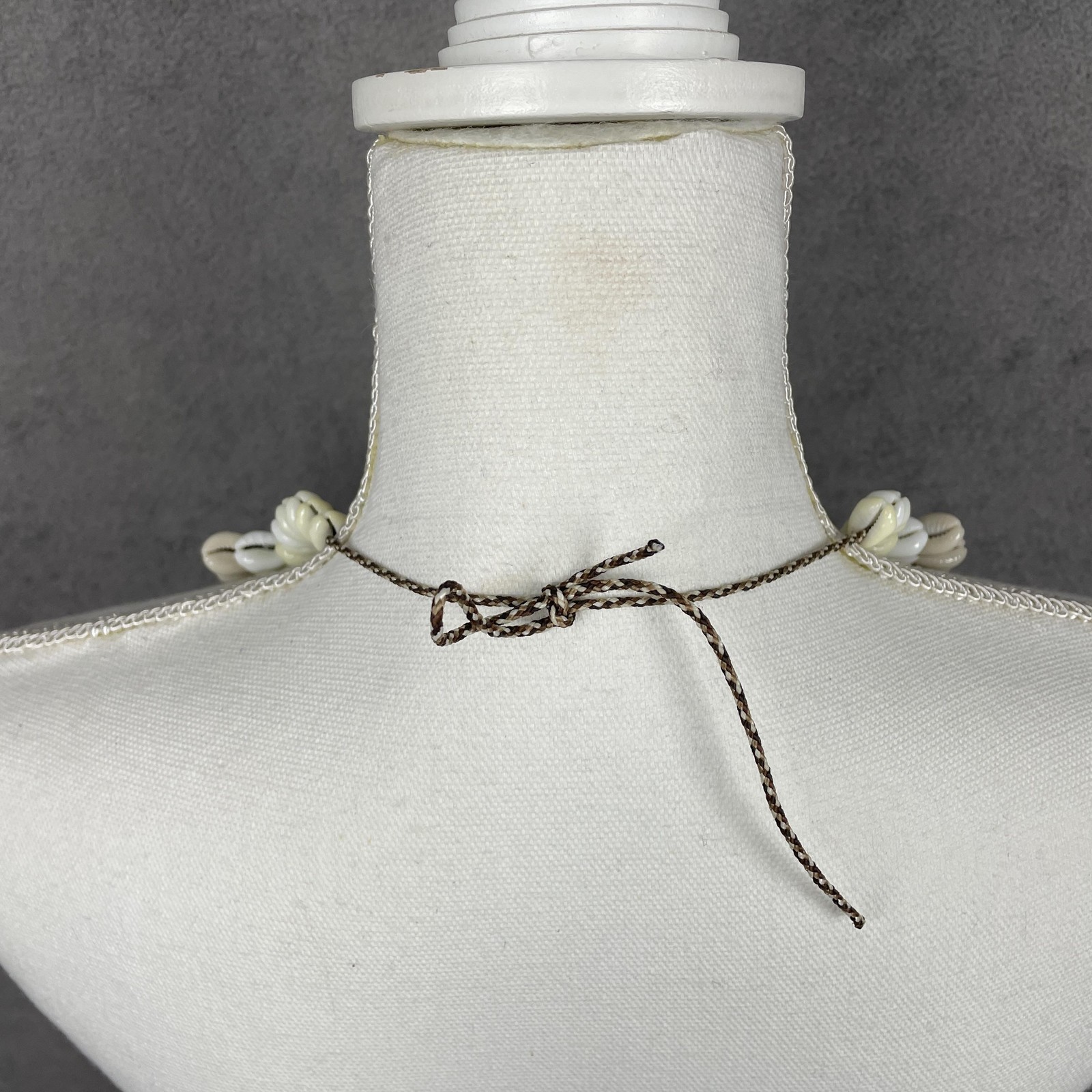 Shell Teardrop Beaded Bib Statement Necklace 18 I… - image 6