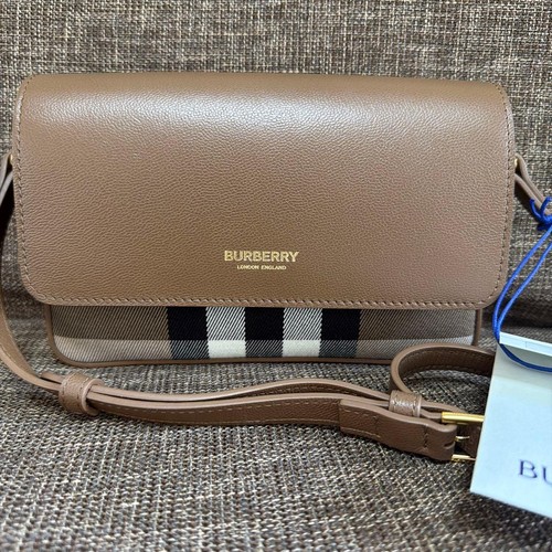 BURBERRY New Hampshire Shoulder Bag