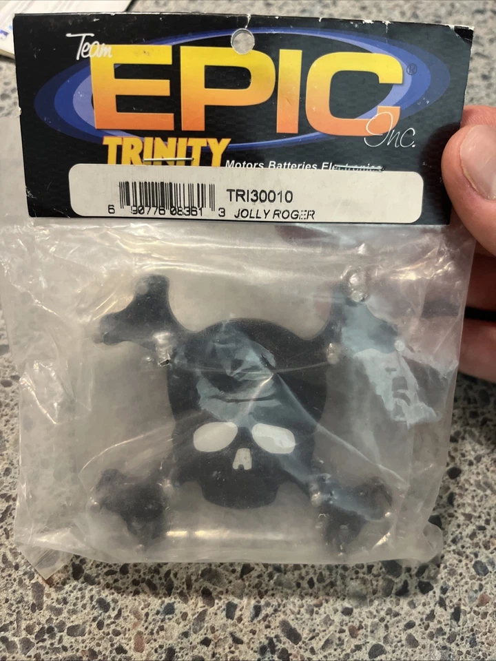 Vintage RC Rare Trinity Jolly Rogers Skull Pinion Gear Caddy (1) TRI30010 - Image 2 of 4