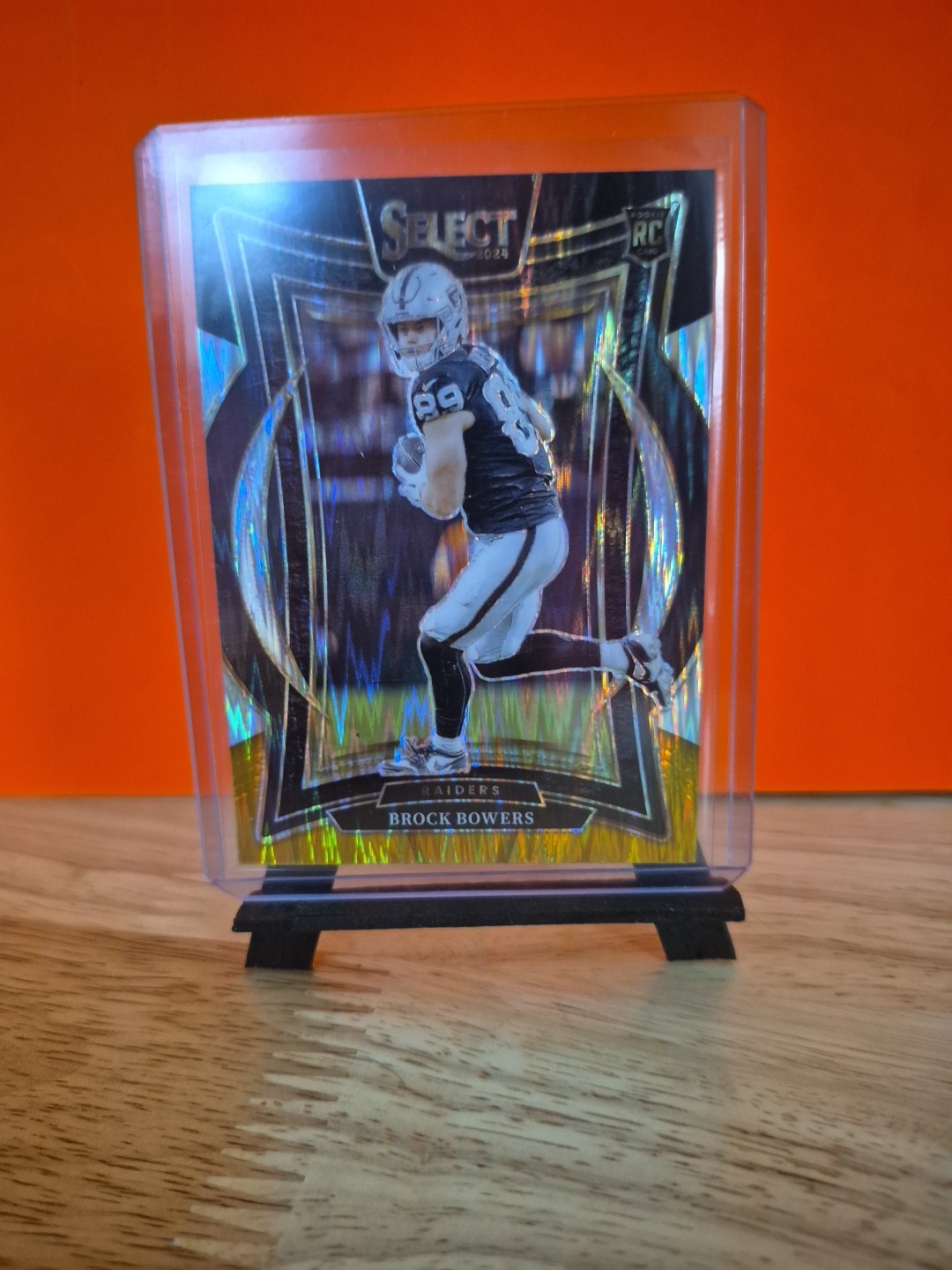 2024 Panini Select - Concourse Brock Bowers #31 Black & Gold Shock Prizm (RC)