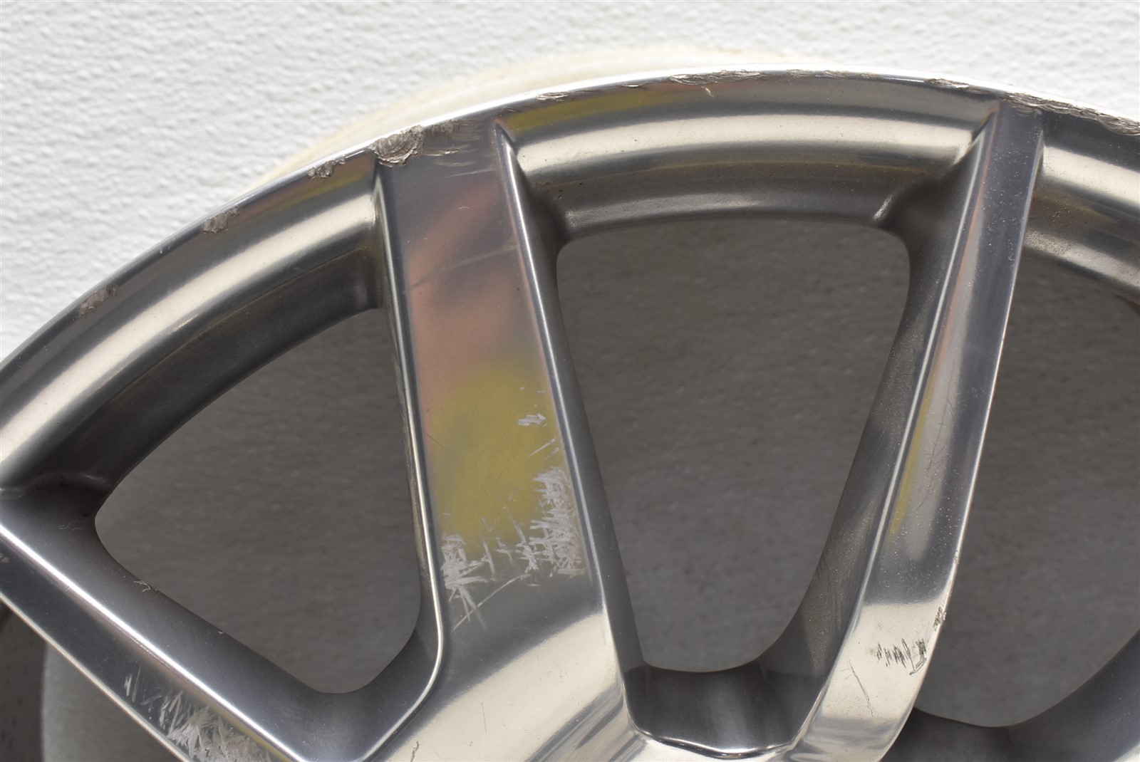2008-2019 Maserati GranTurismo Factory Wheel Rim 10.5Jx20 OEM 08-19