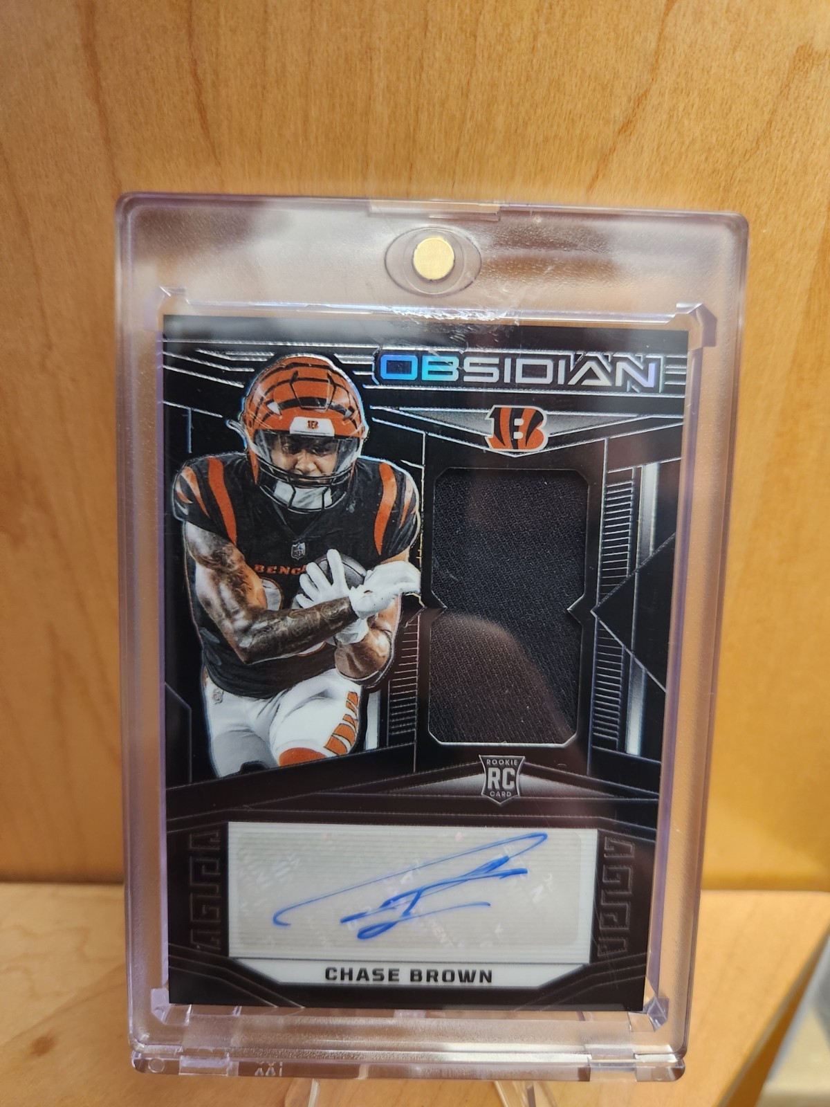 2023 Panini Obsidian - Rookie Jersey Autographs Chase Brown #234 /199