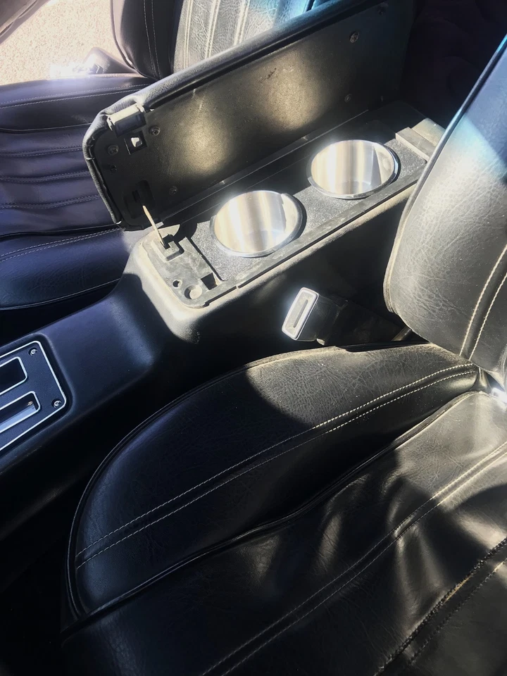 Portabebidas Pontiac Firebird 1970-1981 Chevrolet Camaro 1970-1981 segunda generación Foto 2 de 4