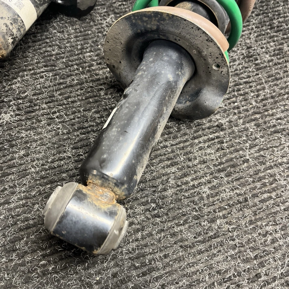 ☑️ Puntales OEM con resortes reductores Tein suspensión Subaru BRZ Toyota 86 Scion FRS Foto 3 de 4