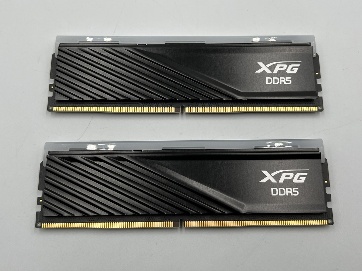 XPG LANCER BLADE RGB 32GB (2x16GB) DDR5 RAM AX5U5600C4616G