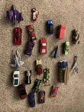 Vintage 23 Cars Car Case w/ Hot Wheels Matchbox Diecast Lot Jets  Motorcycles 
