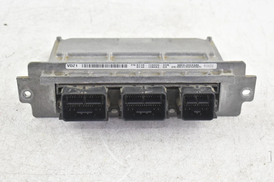 Módulo de control de motor usado (ECM) se adapta a: módulo de control electrónico Lincoln Mkx 2012 Foto 2 de 4