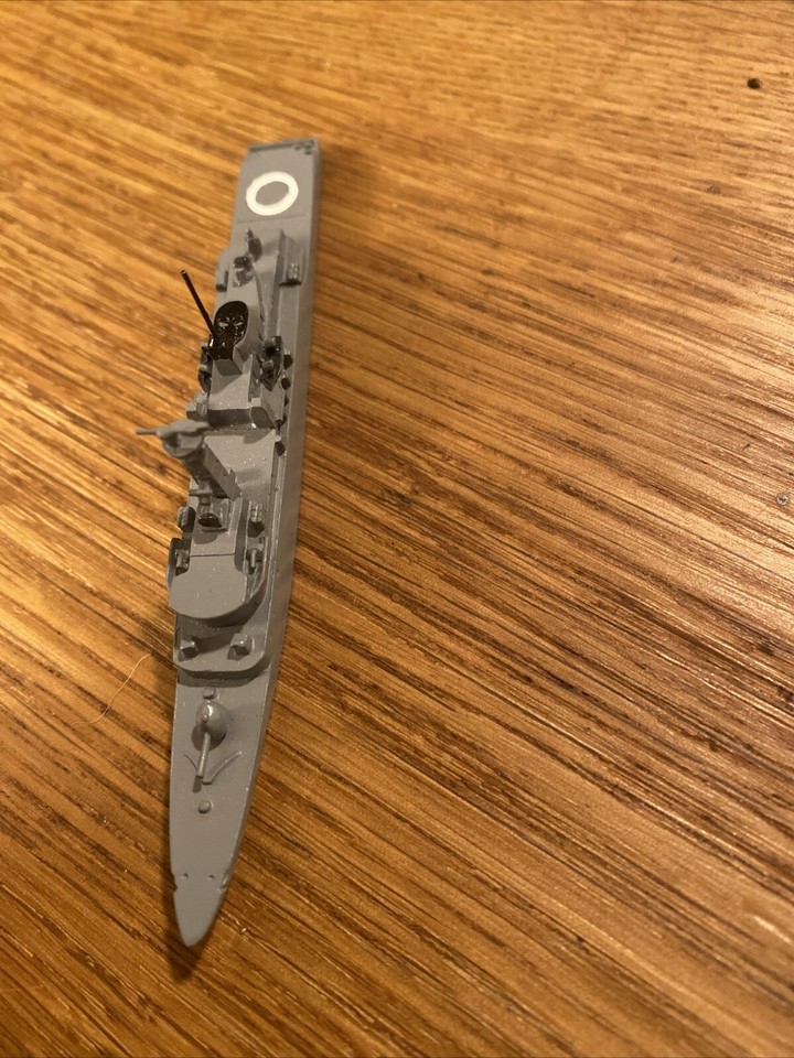 Delphin Del64 Moskva & Del121 Amazon HeloCarrier & Missle Destroyer eBay