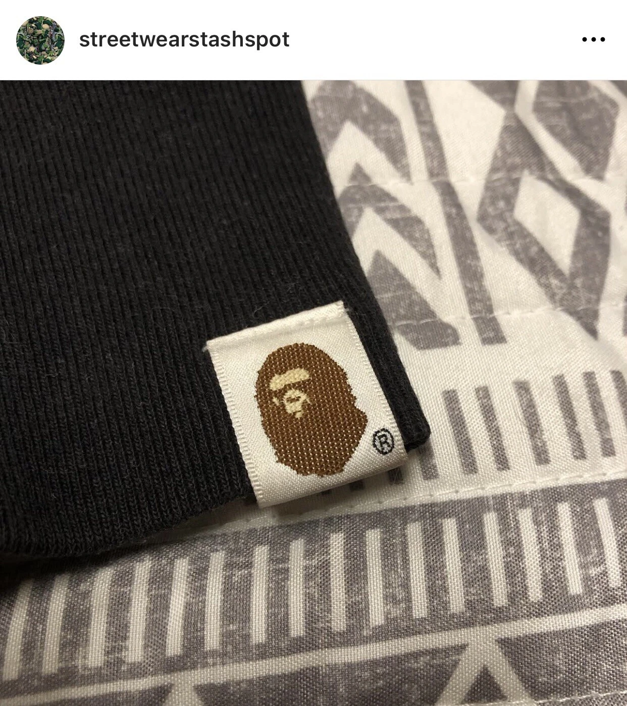 A BATHING APE (BAPE) Felpa con cappuccio e zip intera A Bathing Ape Bape Gradient 1° squalo mimetico taglia small