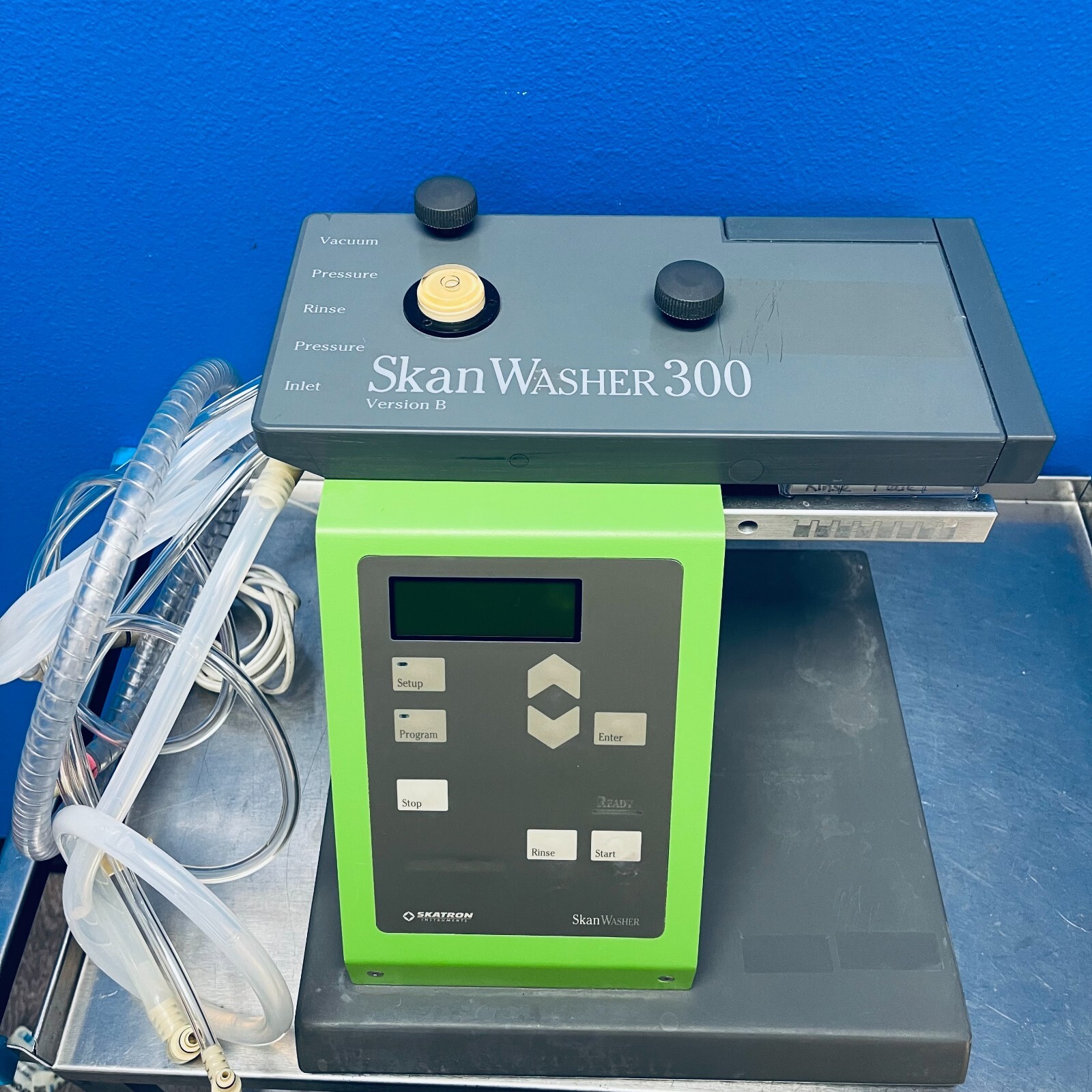 Molecular Devices/Skatron SkanWASHER 300 Version B 96-well Microplate Washer Lab