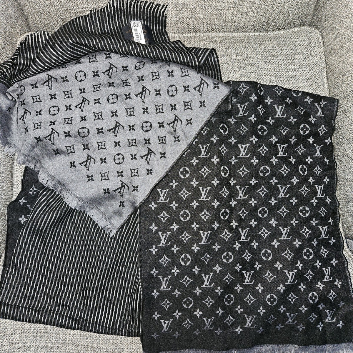 NEW Louis Vuitton Wool Silk Monogram Lines Black Gris Scarf