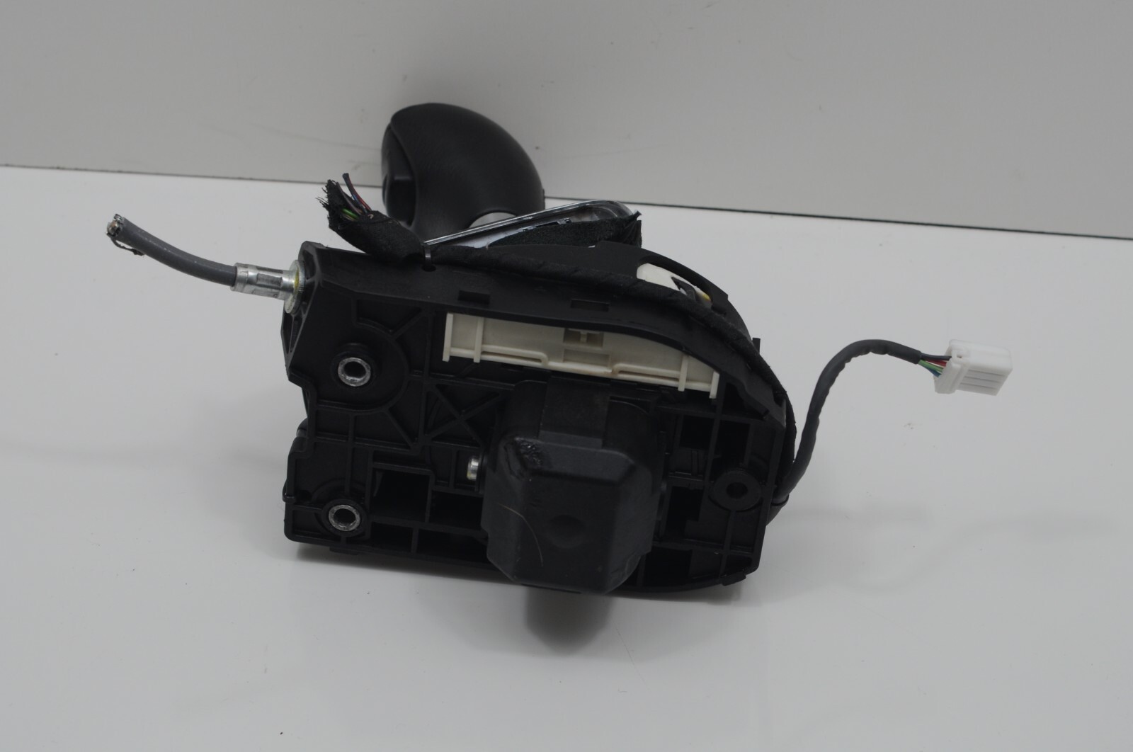 🚘▶️05-11 Maserati Quattroporte AUTOMATIC TRANSMISSION GEAR POSITION SHIFTER OEM