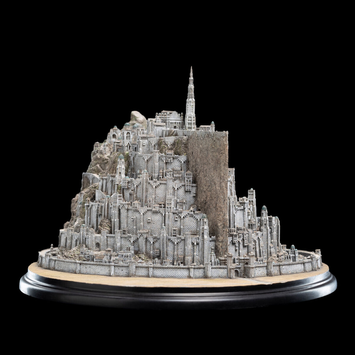 The Lord of The Rings The Capital Of Gondor Minas Tirith Resin Model Statue  COS