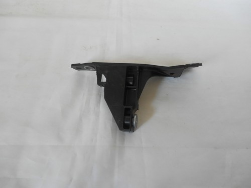 New Genuine Audi A4 RS4 Seat Exeo Near Side Upper Bumper Holder 8E0805363 - 第 1/10 張圖片