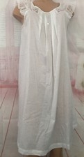 Vintage Deena Nightgown Prairie Embroidered Roses Lace Pleat Front Ruffles M