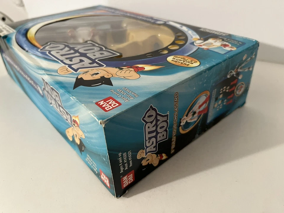 Figura de acción ASTRO BOY DELTA & AKITA SQUAD CAR Bandai 2004 Foto 4 de 4