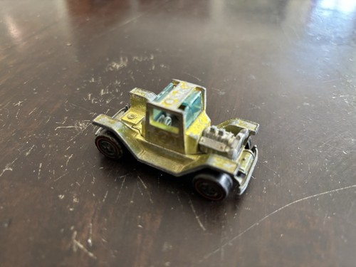 Hot Wheels 1970 Lime T-4-2 Red Line Tires - Picture 3 of 6