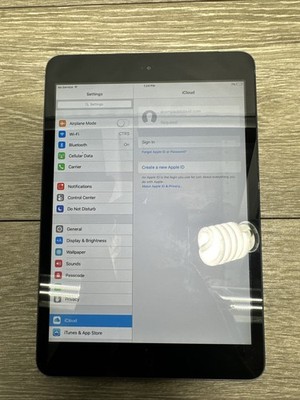 Apple iPad Mini (1st Gen) 16GB (Wi-Fi Only) A1455 MD540LL/A