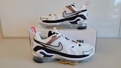 Women's Size 7.5  NEW Nike Air VaporMax EVO White Black  DC9113-100 Shoe