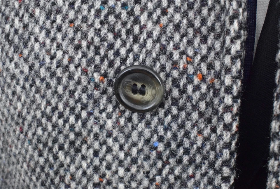 HAMMERSLEY Donegal Tweed Balmacaan Coat Size 38R/48R Medium Flecked Raglan - Image 2 of 4