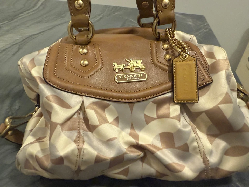 Bolso de Mano COACH Crema Beige Color Satinado Madison Sabrina Cartera Cartera Foto 2 de 4