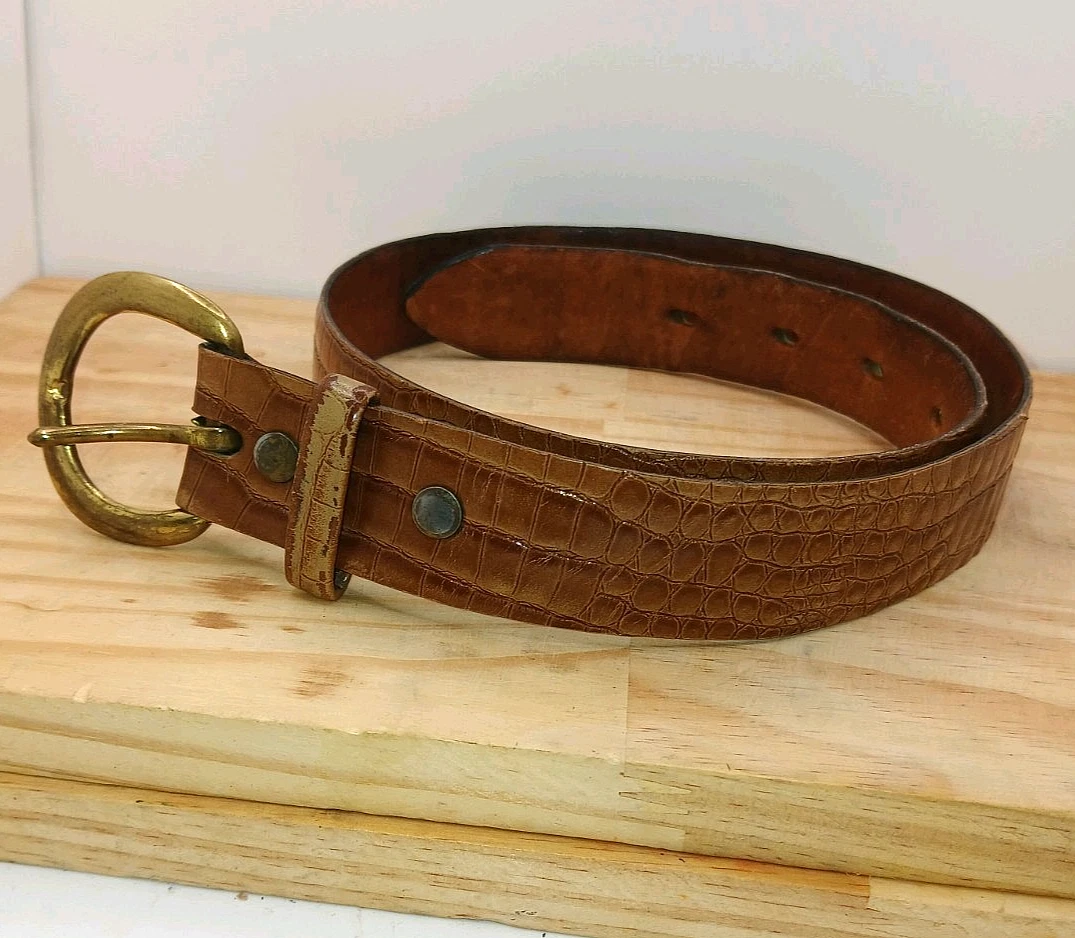 True Vintage Small 30-32 1960\'s Suede Belt Mod Brass Buckle Cutout Suede Adult Unisex Vintage Belts for sale | eBay main image 2