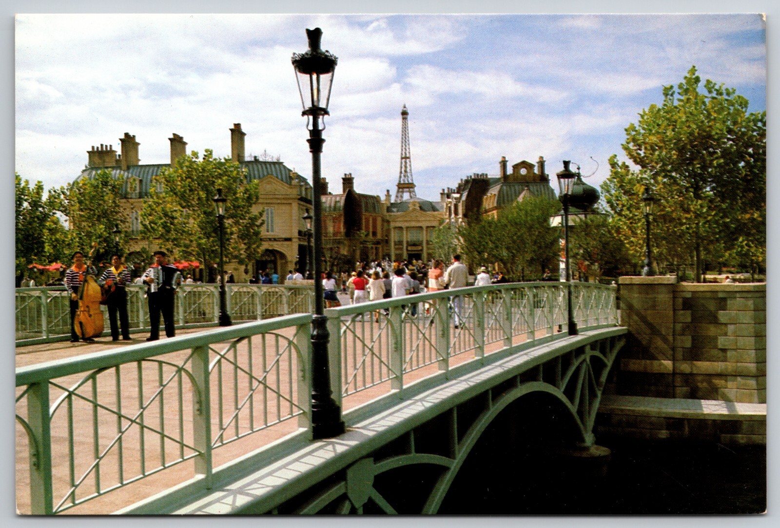 France Pavilion Epcot Center Disney World FL (6 X 4 in) Postcard