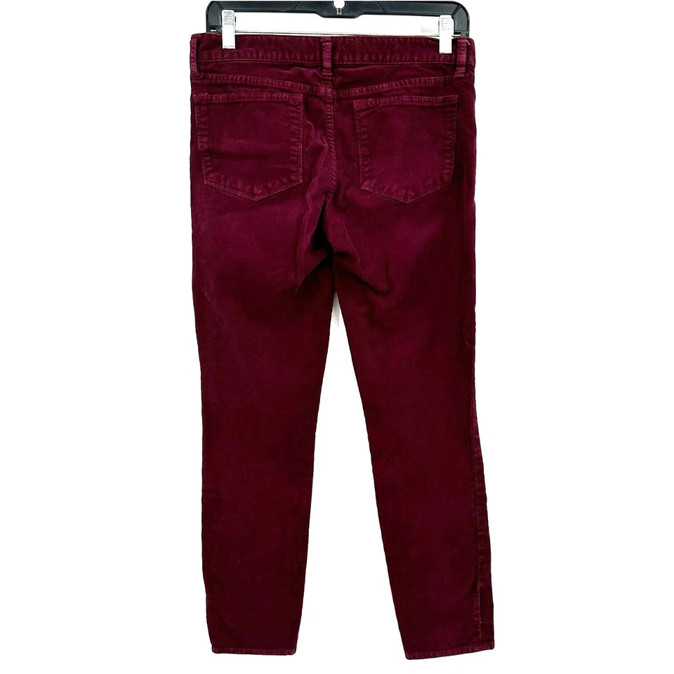 Pantalones de mezclilla J Crew talla 27 rojos ajustados al tobillo palillo de dientes brillante vibrante pana Foto 2 de 4