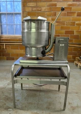 Groen 20 Quart Manual Tilt Steam Jacketed Kettle
