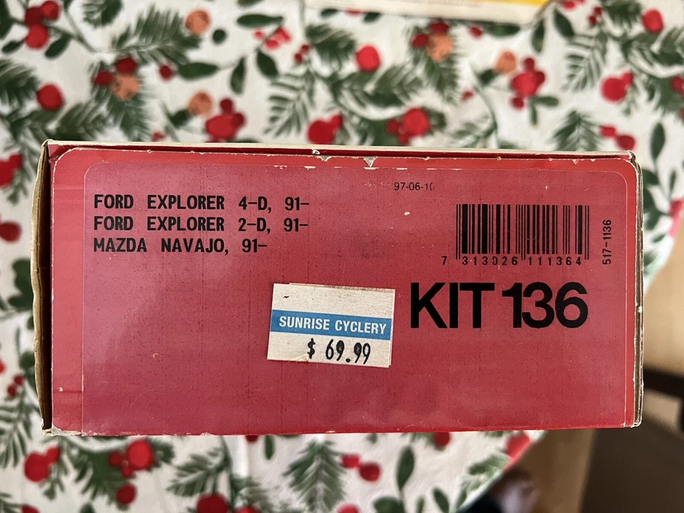 Raro Thule Fit Kit 136 Ford Explorer Mazda Navajo Nuevo Antiguo Stock Foto 2 de 2