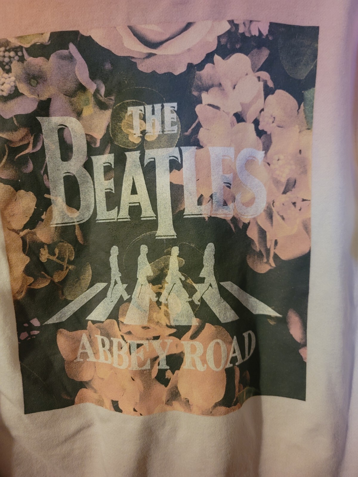 Unisex Snoopy The Beatles In Abbey Road T Shirt And Sweatshirt Snôpy Unisex Snoopy The Beatles In Abbey Road T Shirt And Sweatshirt Snôpy