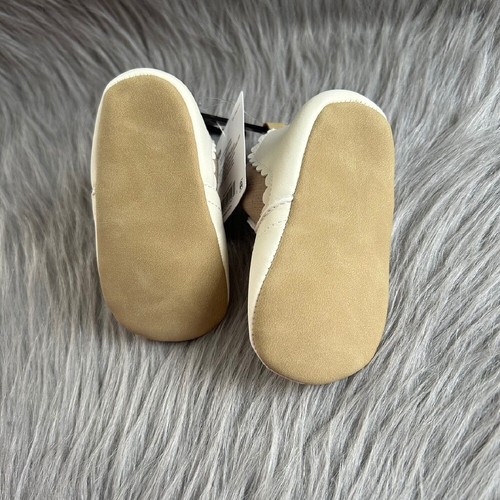 Carter's Child Of Mine Baby Shoes Infant Girls Size 3-6 Months White Booties - Picture 7 of 7