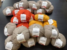 Cascade Yarns 220 Superwash Wool Yarn Choice of Colors