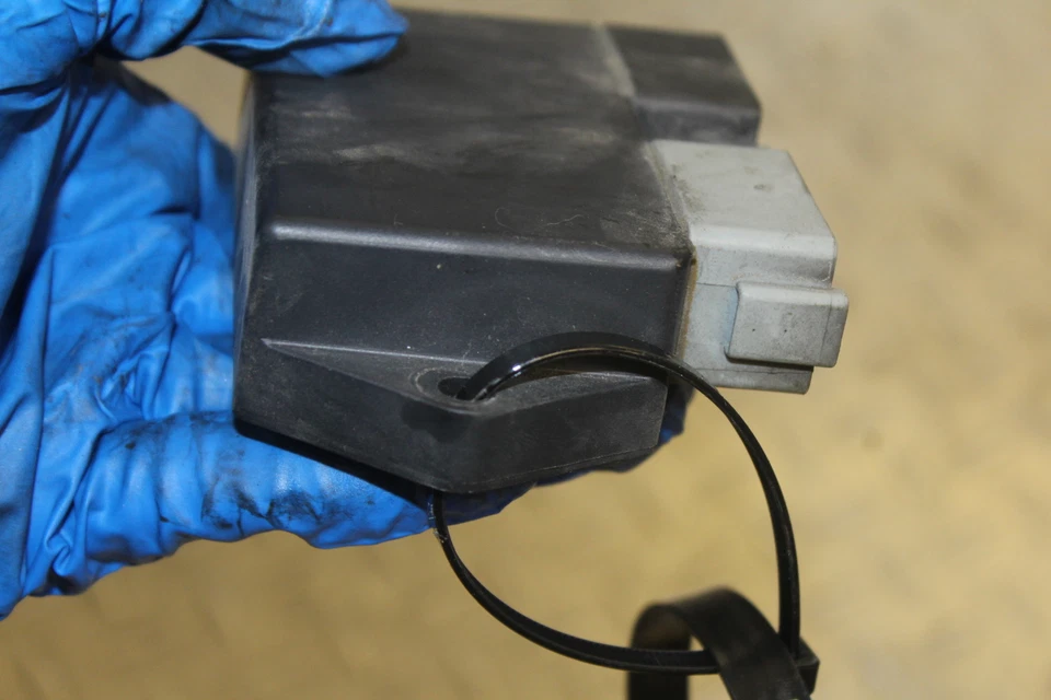 Harley-Davidson Dyna Super Glide FXD 2000 UNIDAD DE CONTROL DE COMPUTADORA ECU CAJA NEGRA Foto 4 de 4