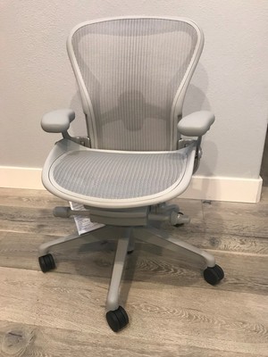 new aeron chair aluminum brand new aeron chairs 2018 by herman miller fully loaded size fully loaded size aeron chairs ebay new aeron chair aluminum brand new aeron chairs 2018 by herman miller fully loaded size fully loaded size aeron chairs ebay