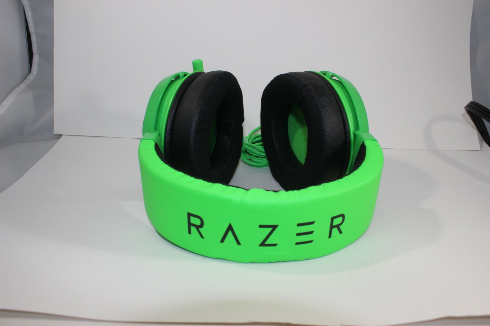 Gaming Headset Razer Kraken for PC/Xbox/PS4/Nintendo Switch Green Light Weight-image
