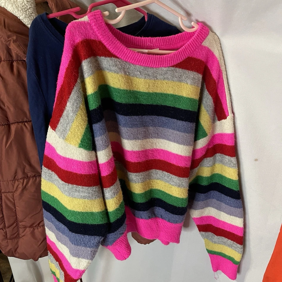 Girls Size 8 Lot Winter/ Puffer Jacket, Robe, Sweaters, Etc. MSRP$145 - Image 2 of 4