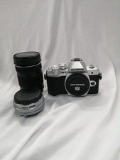Olympus OM-D E-M10 Mark III Mirrorless Camera Kit 14-42mm 40-150mm Lenses