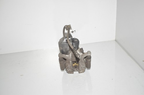 BMW G21 318d Bremssattelgehäuse rear links 8836837