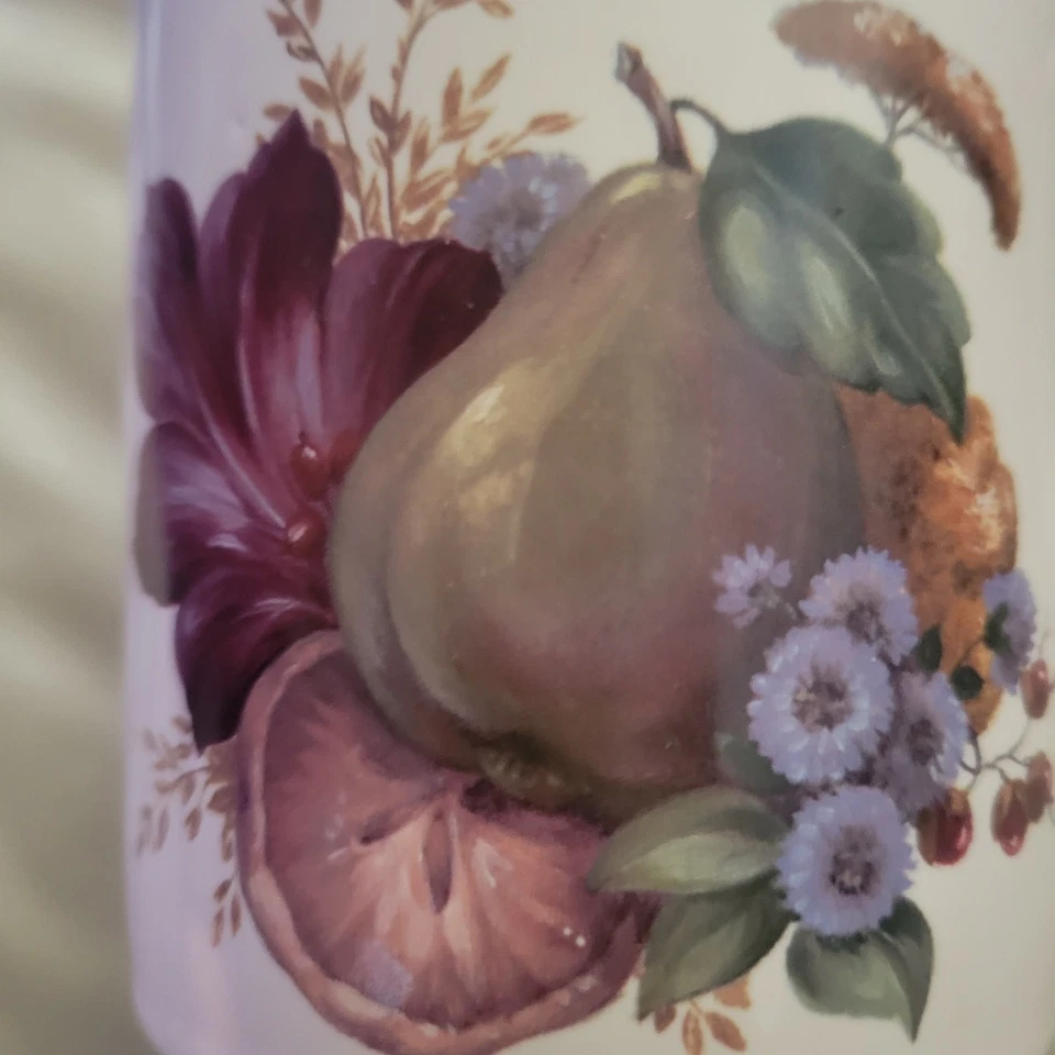 Juego de dos tazas tazas de manzana Pamela Gladding Windsor Certified International Corp Foto 3 de 4