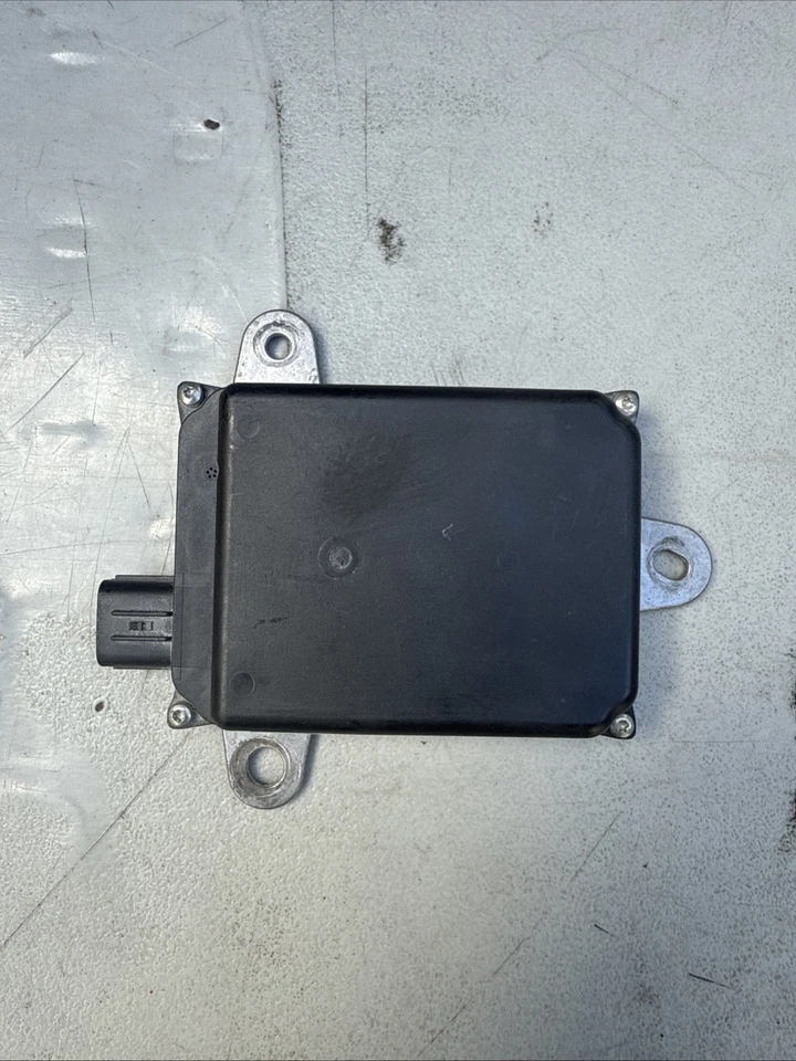 Sensor monitor punto ciego Toyota Sienna 2011-2016 OEM 88162-08020 Foto 2 de 3