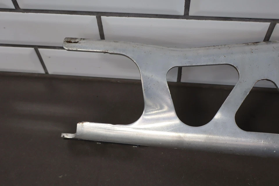 Fiat 124 Spider 2018 soporte de transmisión de aluminio OEM Foto 2 de 4