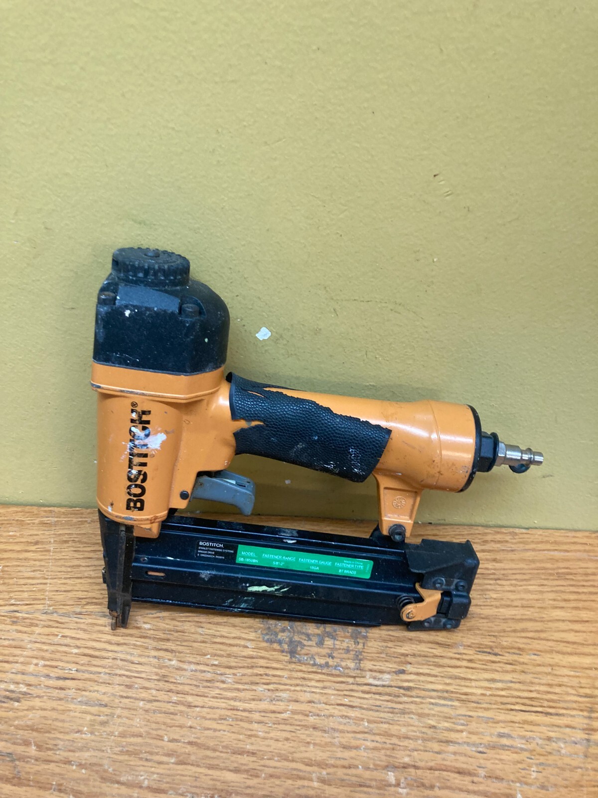 Bostitch SB1850BN 18Ga Air Brad Nailer FREE SHIPPING eBay