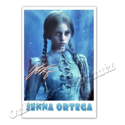 Jenna Ortega als Wednesday  Addams Family  -  Autogrammfoto  / Autograph  [AK5]
