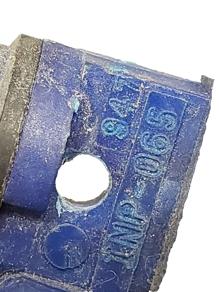 Inyector de combustible Mitsubishi Galant Eclipse 1996-1998 OEM genuino Foto 2 de 3