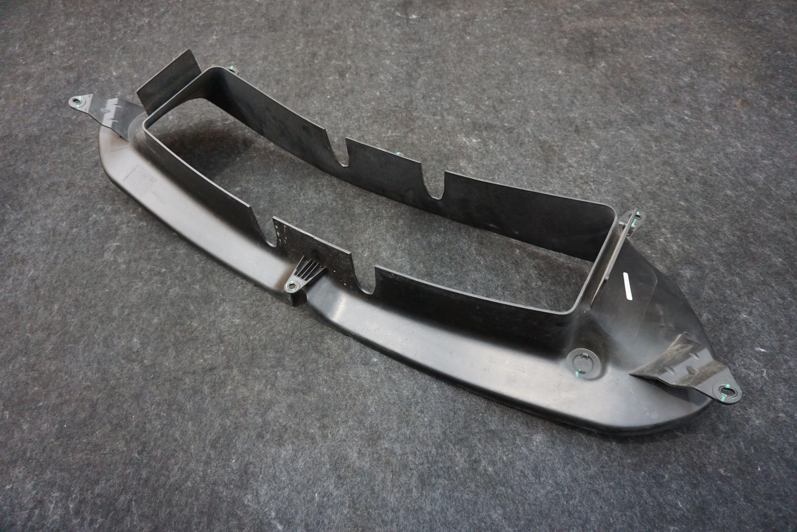 Front Center Lower Air Duct Guide Black OEM 670100998 Maserati Ghibli M157 17-19