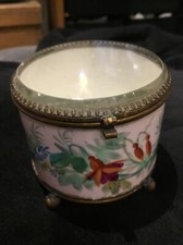 um 19., franz&ouml;sisches altes Pariser Porzellan, Schmuckschatulle mit abgeschr&auml;gtem Glasdeckel,